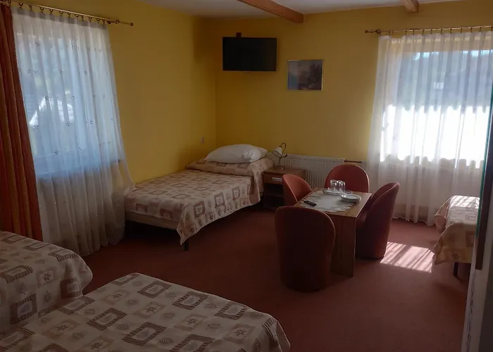 Goralski Raj Hotel