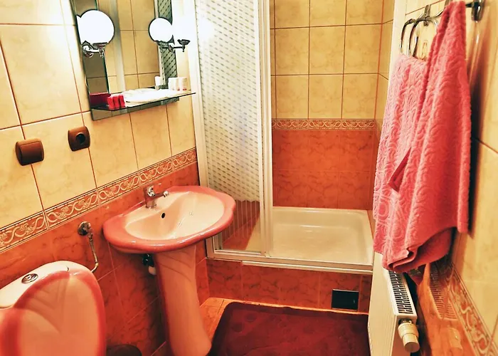 Goralski Raj מלון